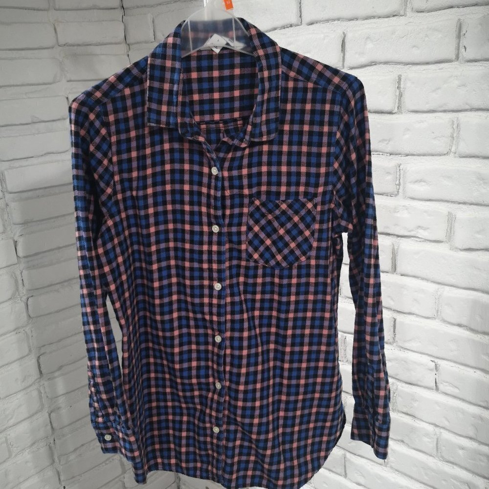 Old Navy The Tunic Shirt Ladies Size Large Blue, Pink, & Black Plaid Shirt